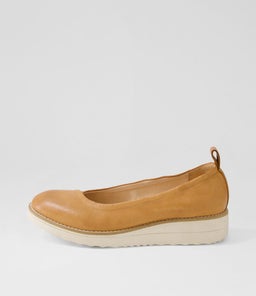 OXSSON TO TAN ALMOND SOLE TUMBLE LEATHER