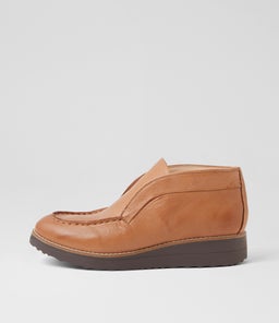 ONOTT TO DK TAN CHOC SOLE LEATHER