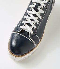 NIRRA TO NAVY WHITE LEATHER PATENT
