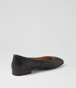PRELLA TO BLACK LEATHER