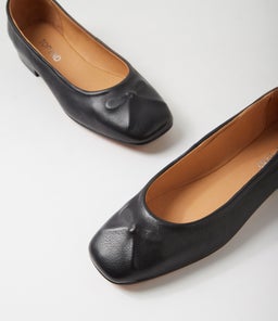 PRELLA TO BLACK LEATHER