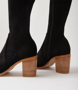 TIRRY TO BLACK NATURAL HEEL STRETCH MICROSUEDE