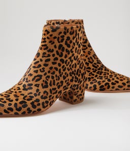 AULIMA TO LEOPARD PONY