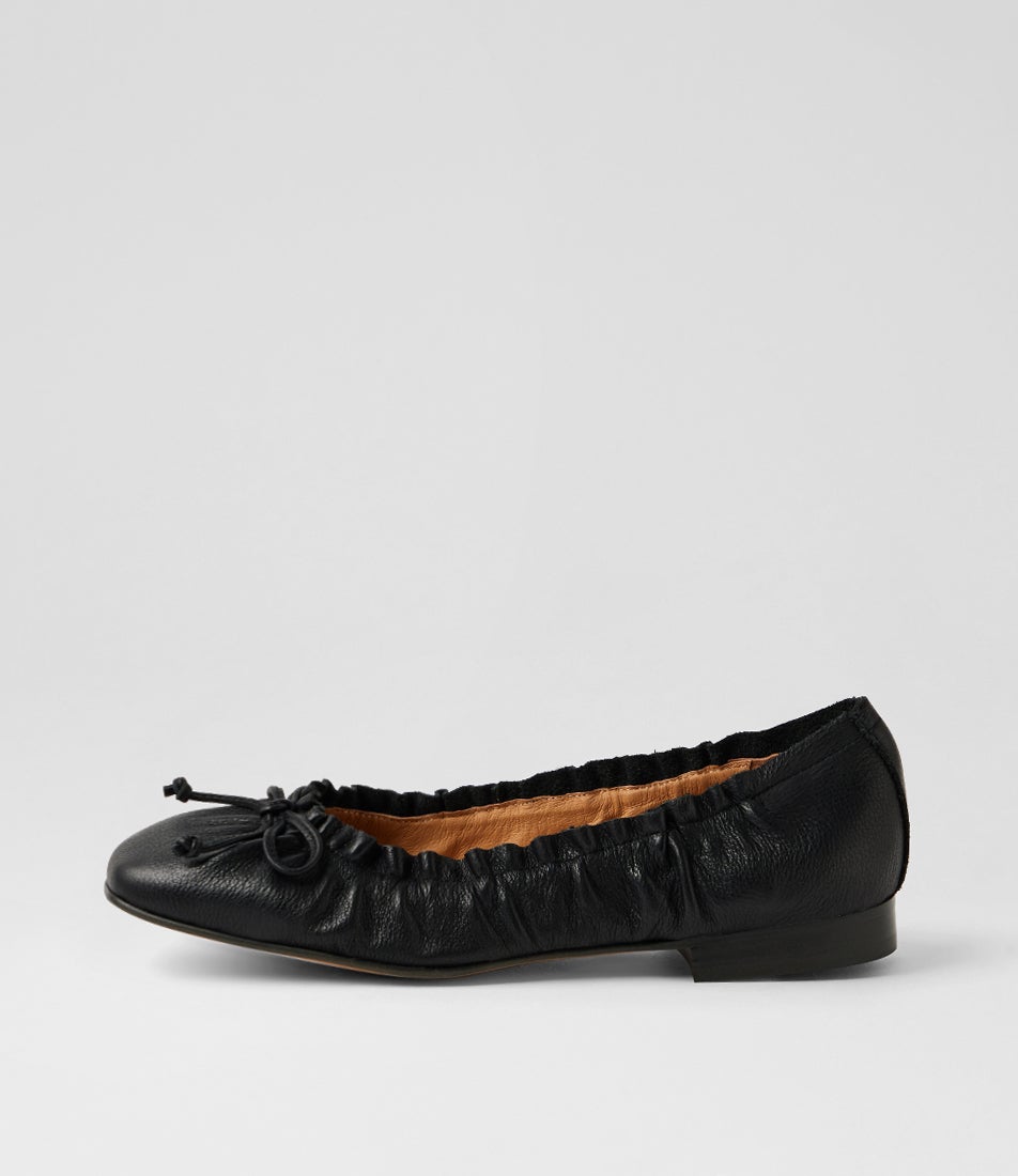 Peppies Black Leather Ballet Flats Peppies Black Leather Ballet Flats