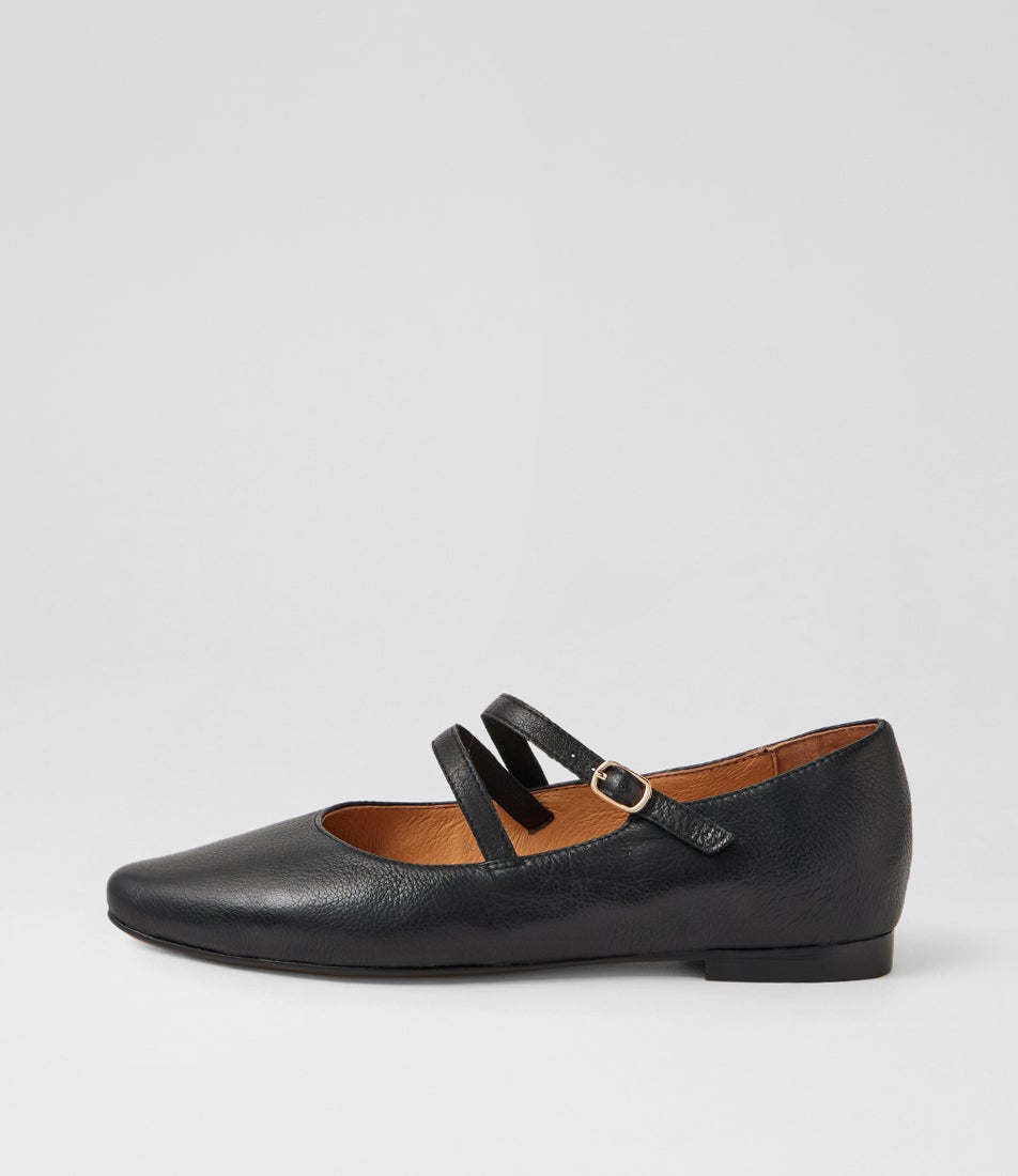 Sorion Black Leather Flat Shoes