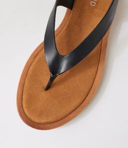 FRESLA TO BLACK LEATHER