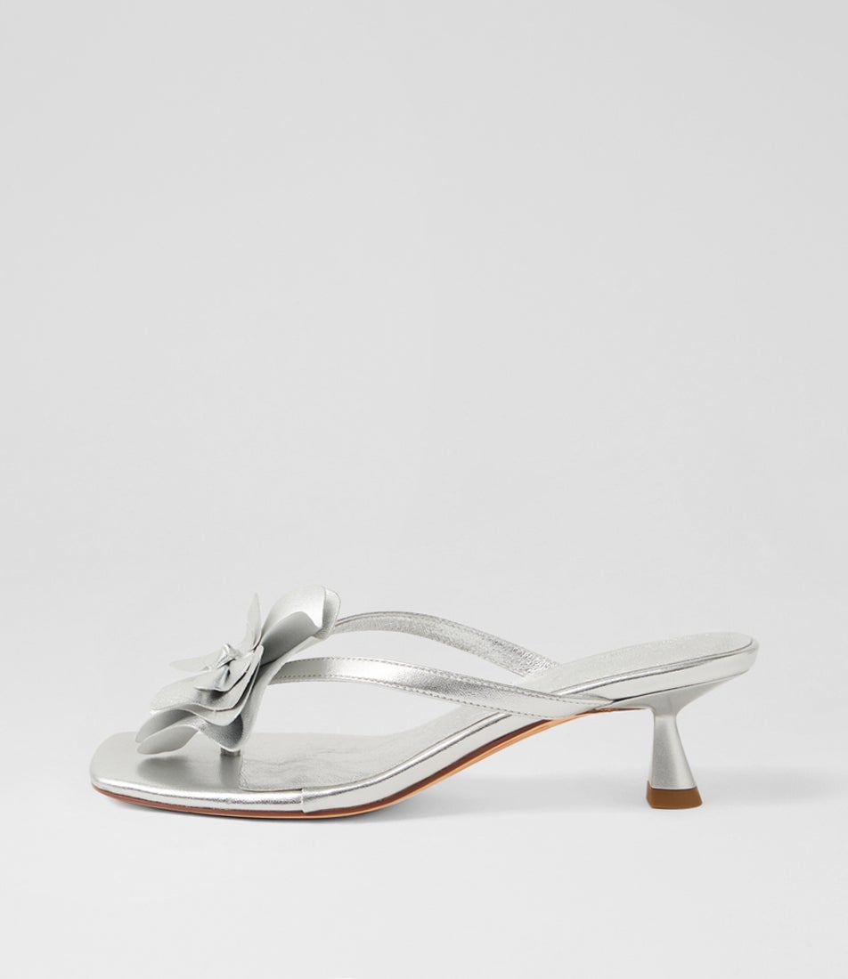 Kindlee Silver Leather Sandals