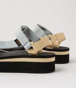W FLATFORM UNIV TV UNWIND MULTI FABRIC