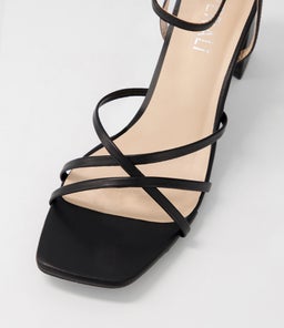 NAKITA VE BLACK SMOOTH