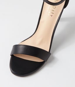 MATTIE VE BLACK SMOOTH