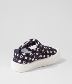 PLAY CLASSIC MJ TOT WA NAVY CHECK CANVAS