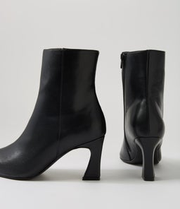 FARI BOOT WA BLACK SMOOTH
