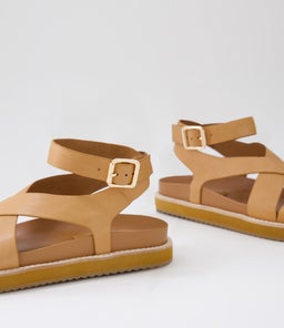 PILAR SANDAL WA COCONUT TAN LEATHER