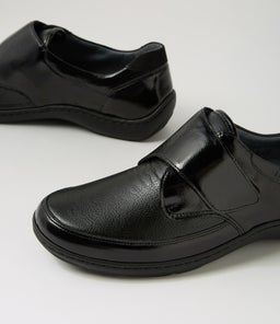 HENNI 31 WF SCHWARZ PATENT LEATHER
