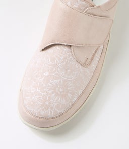 HENNI 31 WF NUDE SILBER LEATHER