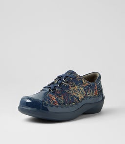 ALLSORTS XW ZR NAVY NAVY ROYAL PRINT PATENT SUEDE