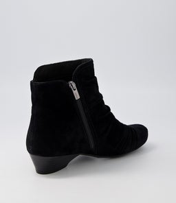 CAMRYN XW ZR BLACK SUEDE