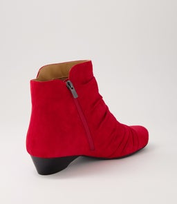 CAMRYN XW ZR RED SUEDE
