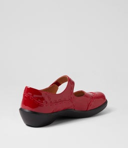 GUMMIBEAR W ZR DK RED PATENT LEATHER