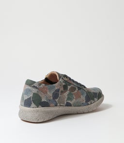 SOLAR XF ZR BLUE LEAF MULTI LEATHER