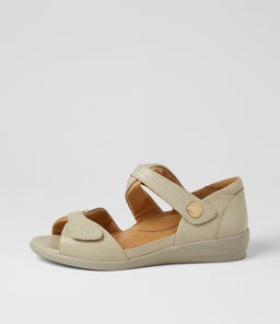 Doxie W Almond Leather Sandals Doxie W Almond Leather Sandals