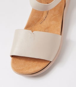 BEVERLY XW ZR ALMOND ALMOND SOLE LEATHER