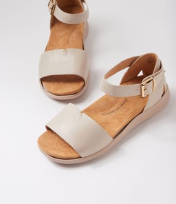BEVERLY XW ZR ALMOND ALMOND SOLE LEATHER