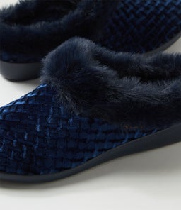 FIFI XW ZR NAVY EMBOSS VELVET