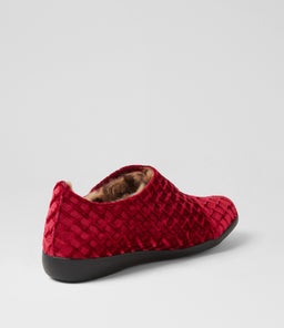 FLISS XW ZR RED EMBOSS VELVET