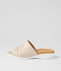 ELIJA XW ZR ALMOND LEATHER