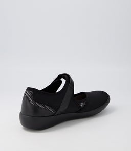 USHERY XF ZR BLACK BLACK SOLE NEOPRENE