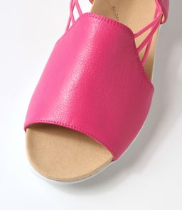 UDHAYS W ZR FUCHSIA LEATHER ELASTIC