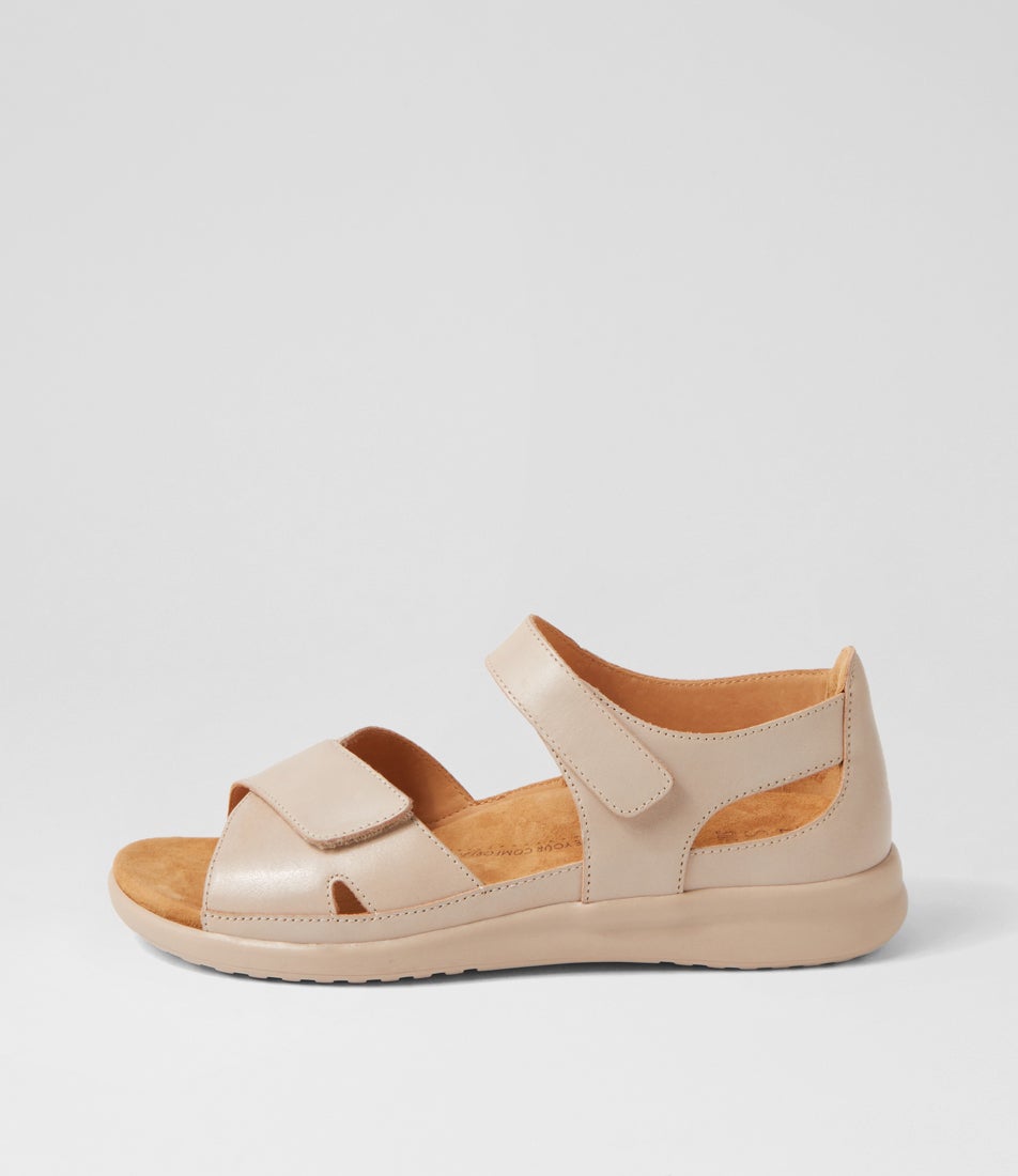 Bronn Xw Almond Leather Sandals Bronn Xw Almond Leather Sandals