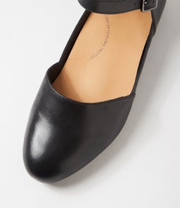 CAVALCADE XF ZR BLACK BLACK SOLE LEATHER