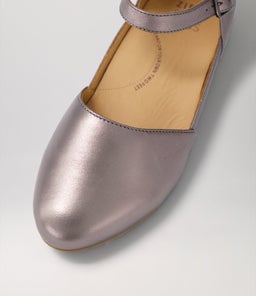 CAVALCADE XF ZR PEWTER LEATHER