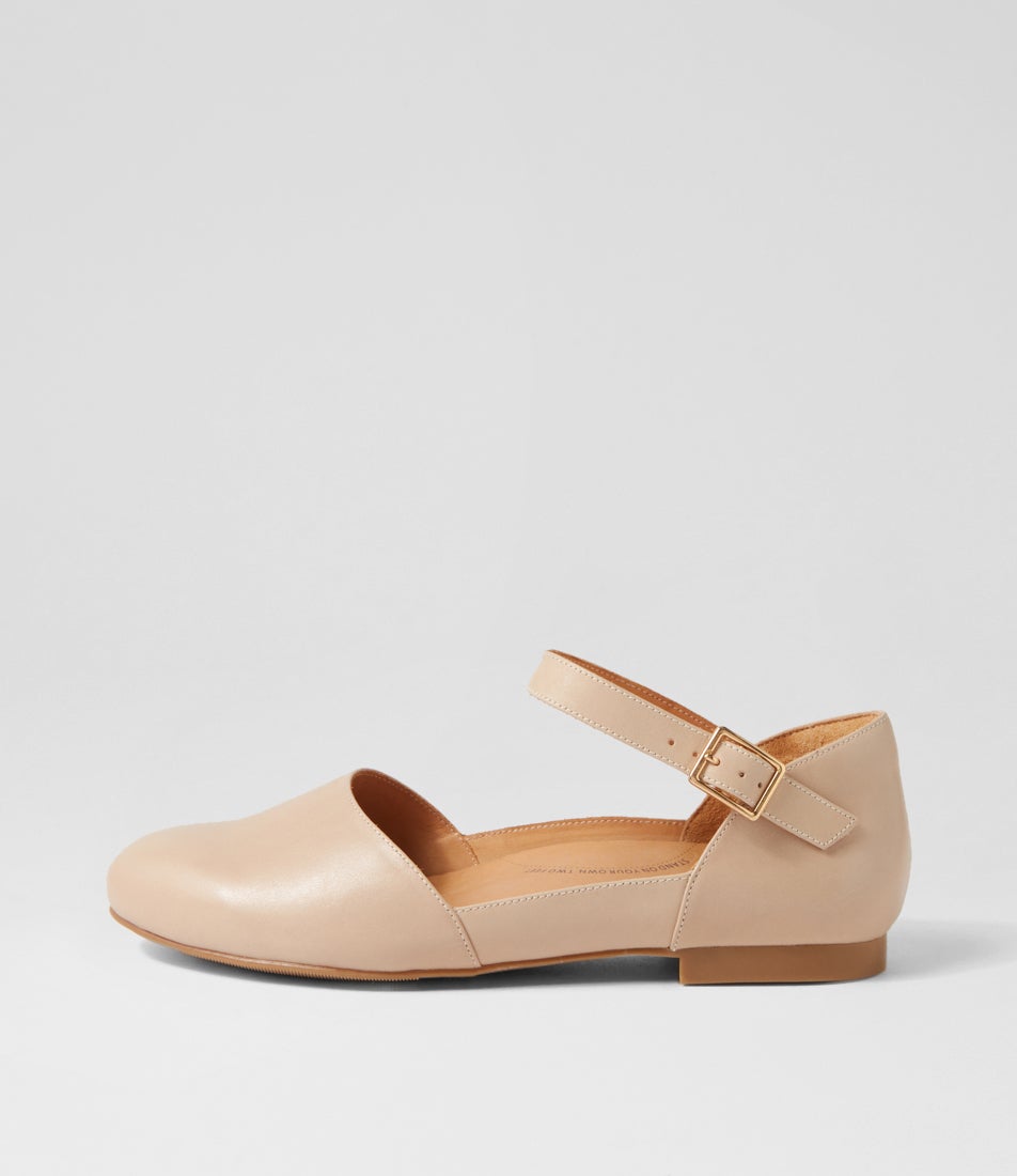 Cavalcade Xf Zr Almond Leather Cavalcade Xf Zr Almond Leather