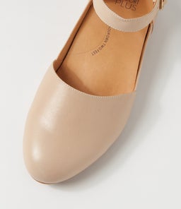 CAVALCADE XF ZR ALMOND LEATHER