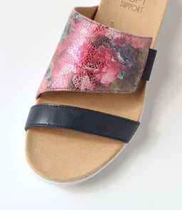 UCCOE W ZR NAVY FUCHSIA FLORAL LEATHER