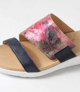 UCCOE W ZR NAVY FUCHSIA FLORAL LEATHER