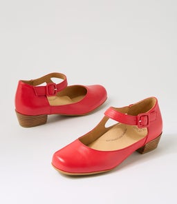 QANGO XW ZR RED LEATHER