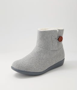 FRILLA XW ZR GREY BEIGE FUR FABRIC