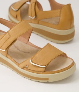 GEDD W ZR DK TAN ALMOND LEATHER