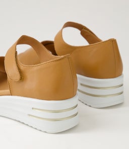SUNNIEYS XW ZR DK TAN WHITE SOLE LEATHER
