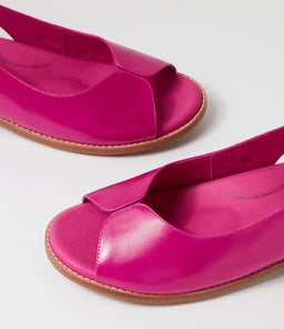 JENAI W ZR FUCHSIA LEATHER