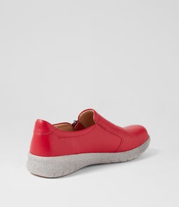 SENAN XF ZR DK RED TUMBLE LEATHER
