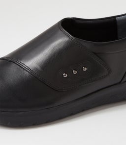 SATORU XF ZR BLACK BLACK SOLE LEATHER