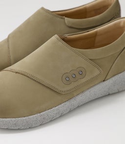SATORU XF ZR TAUPE LEATHER