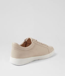 AITO XF ZR ALMOND LEATHER