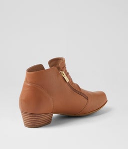 QUENNO XW ZR DK TAN LEATHER
