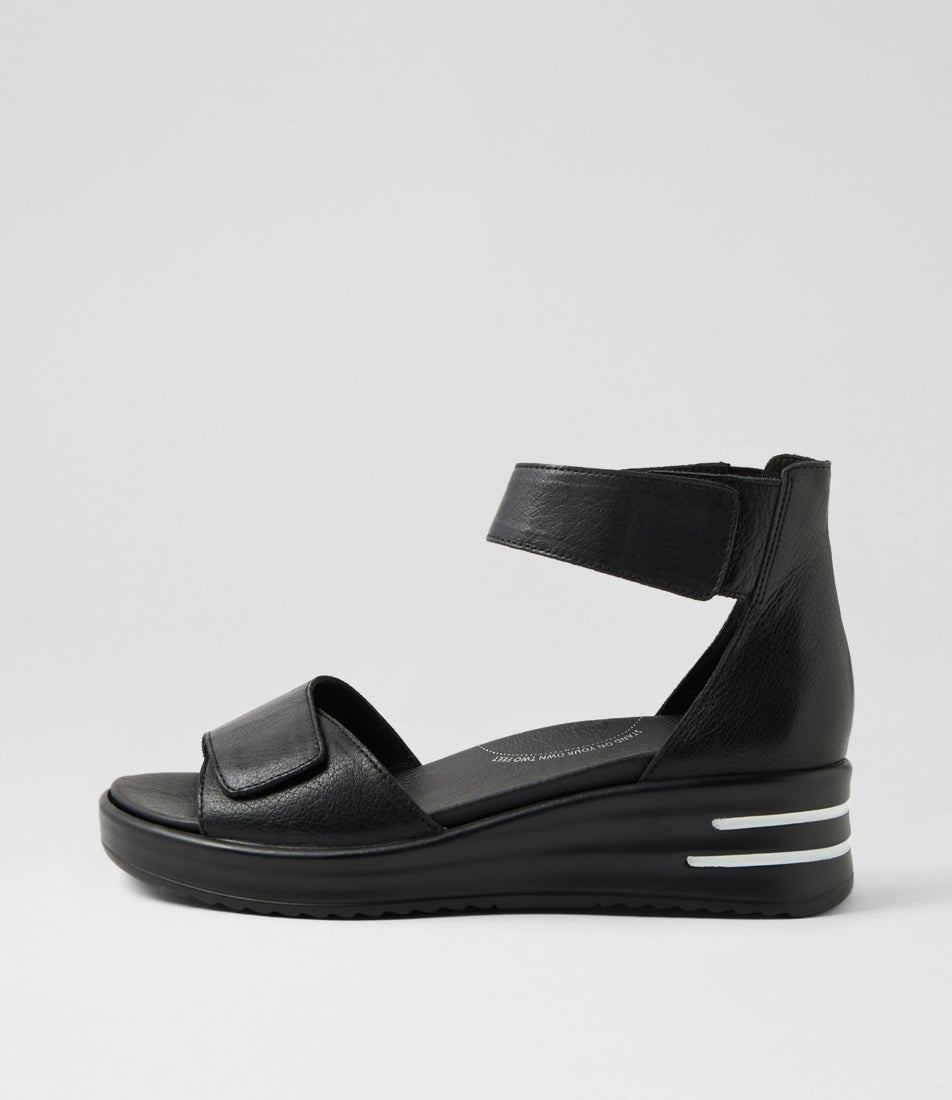 Sofio Xw Black Leather Sandals